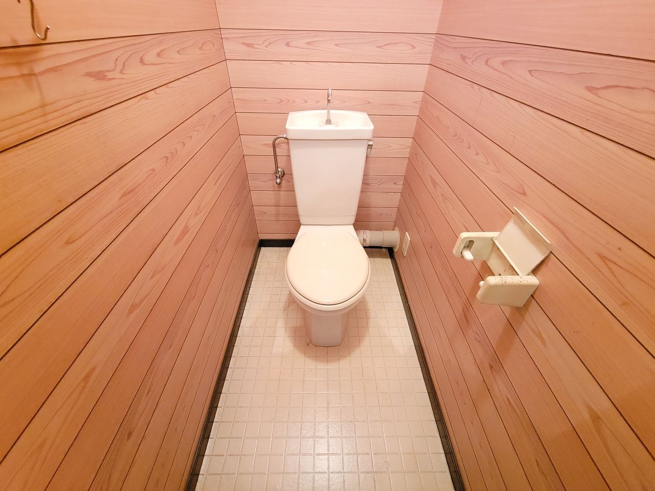 トイレ ウォシュレットつけることができます。