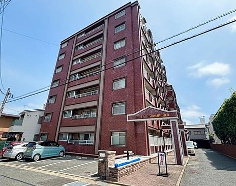外観 2025年7月下旬内装大規模リフォーム完了。