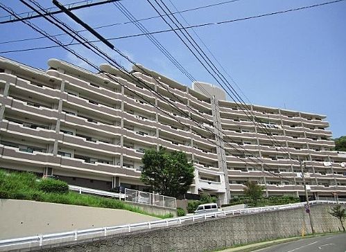 オートロック付きマンションだから共働きでも安心。