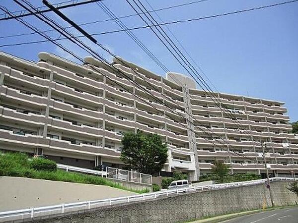 外観 オートロック付きマンションだから共働きでも安心。