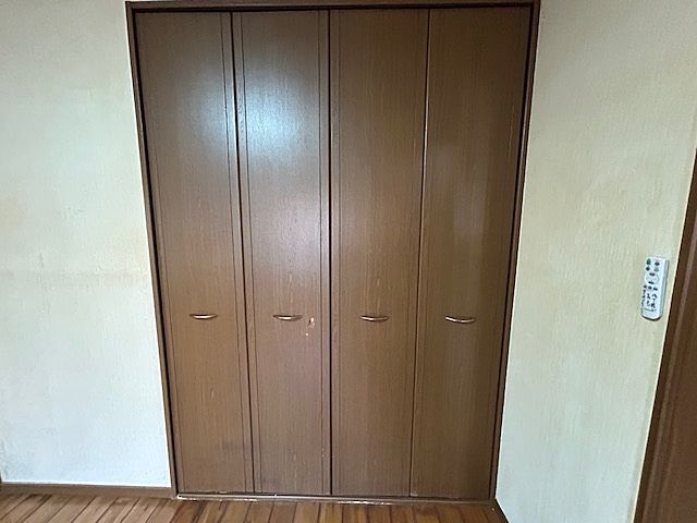 収納 洋室収納です。高さがあります。