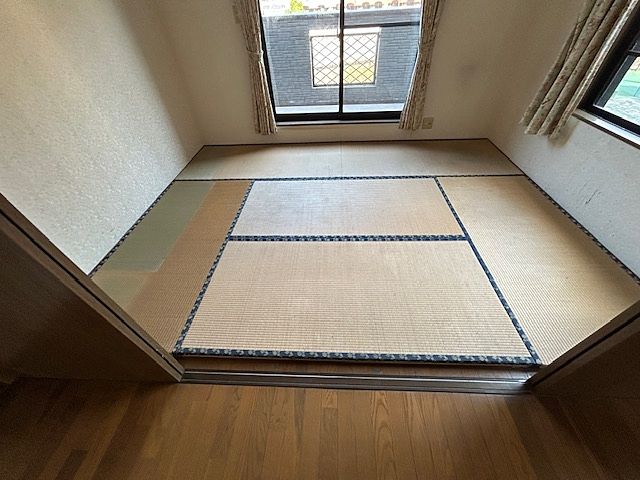 和室 バルコニーに面しているので明るいです。