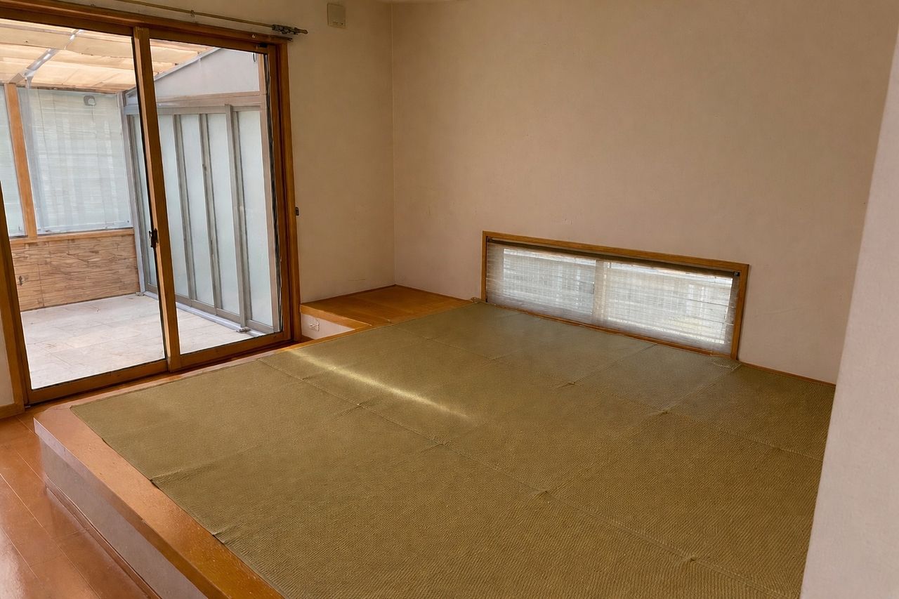 和室 1階の和室。小上がりになっています※家具消し加工しています。