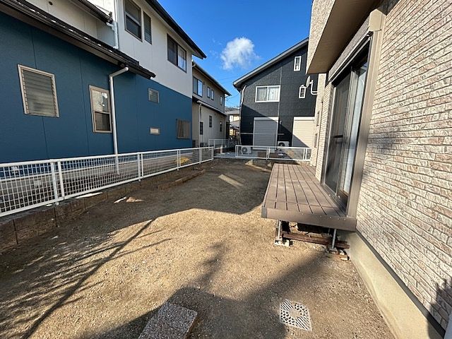 庭 庭ではガーデニングや家庭菜園など楽しめます。